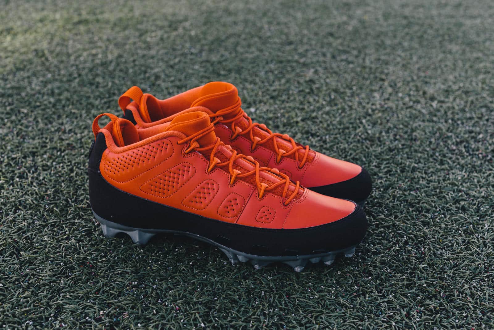 Air Jordan 9 PE kopačky pro Joe Haden