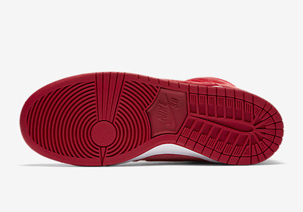 Super tenisky Nike SB Dunk High Red Velvet