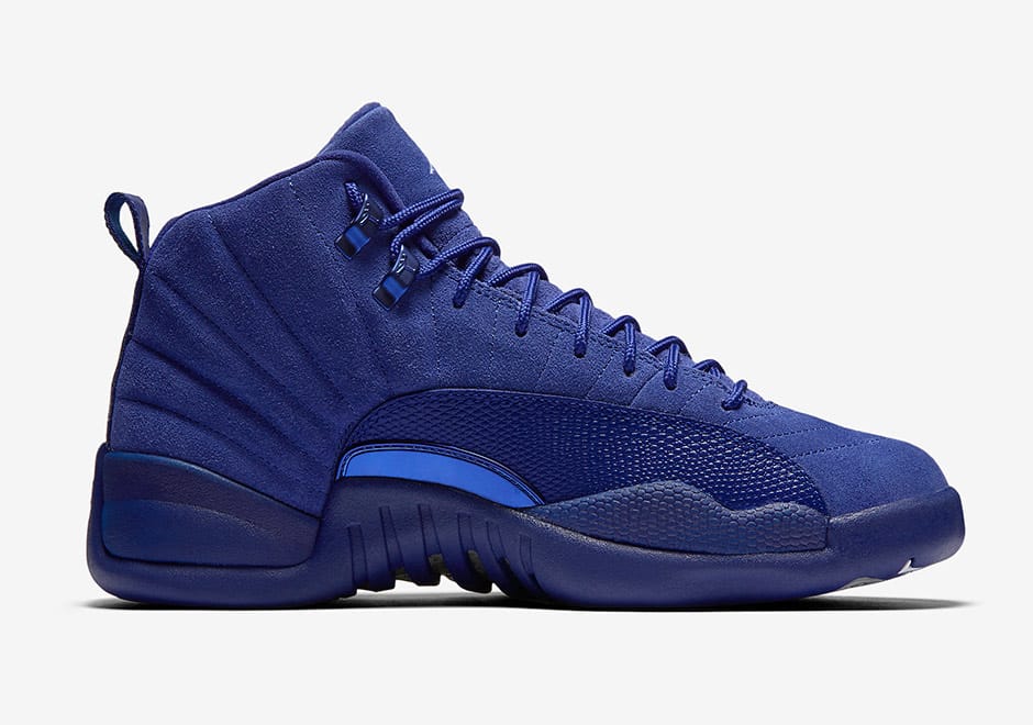 Tenisky Nike Air Jordan 12 v královsky modré barvě