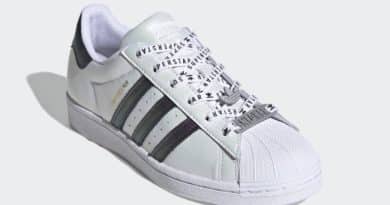 Tenisky adidas Superstar Iridescent Three Stripes