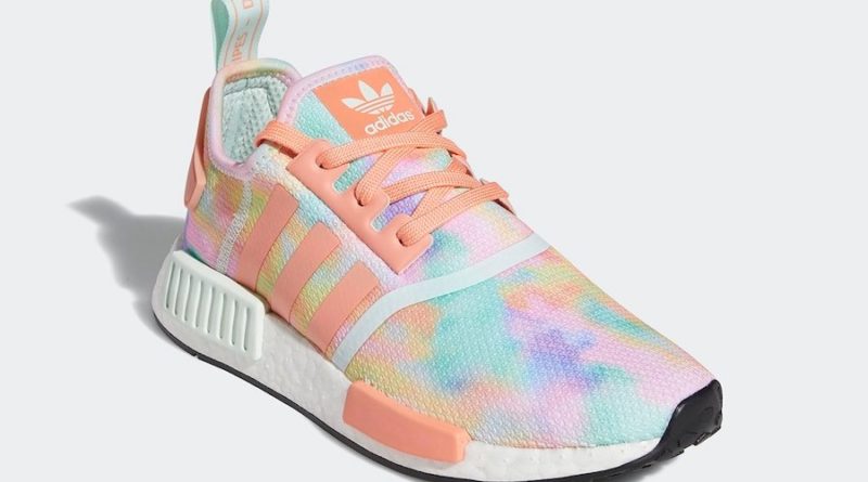 Tenisky adidas NMD R1 Easter FY1271