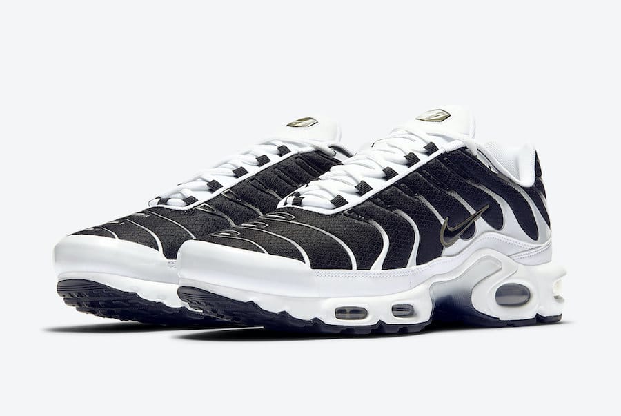 nike air max plus white black mint green