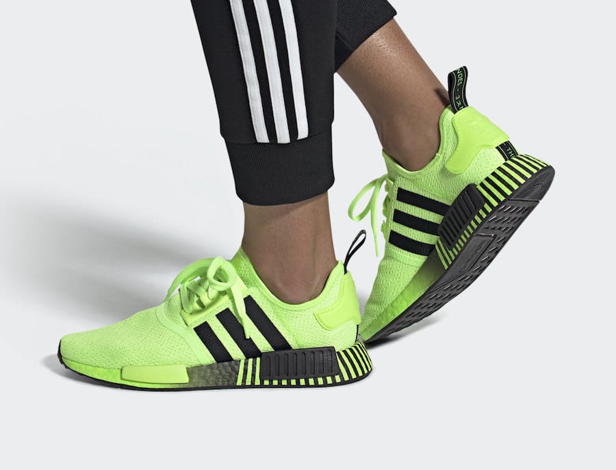 Tenisky adidas NMD R1 Signal Green FV3647