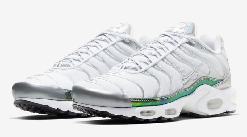 Tenisky Nike Air Max Plus White Metallic CW2646-100