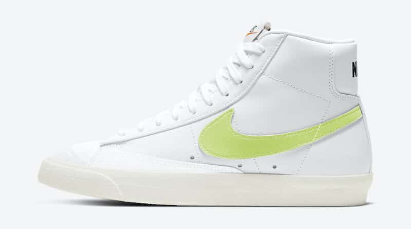 Tenisky Nike Blazer Mid ’77 WMNS CZ1055-108