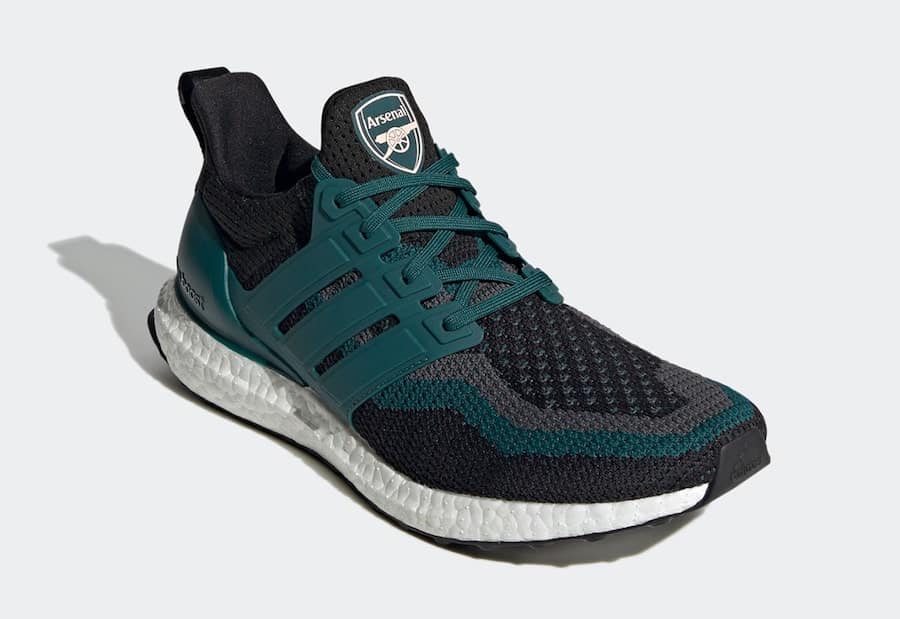 Tenisky Arsenal x adidas Ultra Boost DNA FZ3621