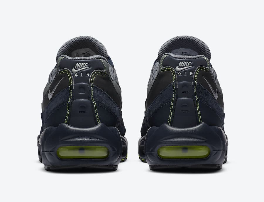 Tenisky Nike Air Max 95 Midnight Navy DA1504-400