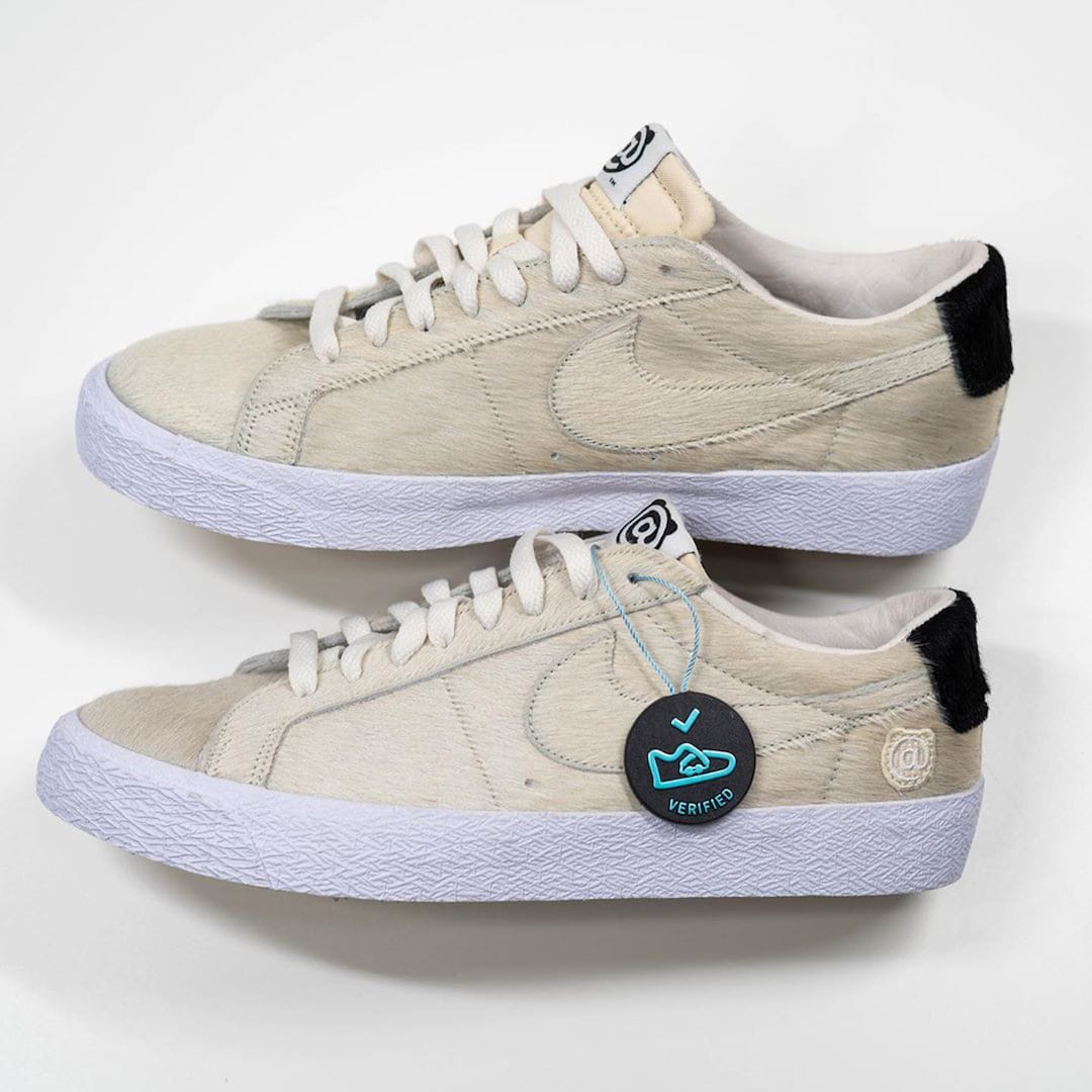 Tenisky Medicom Toy x Nike SB Blazer Low CZ4620-200