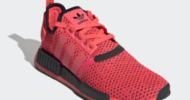 Tenisky adidas NMD R1 Signal Pink FV1740