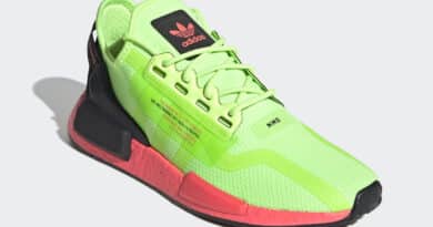 Tenisky adidas NMD R1 V2 Signal Green FY5920