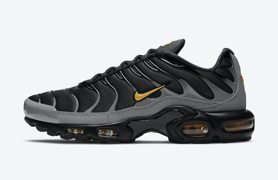 Pánské černé a šedé tenisky Nike Air Max Plus Batman Black Grey Yellow DC0956-001 nízké sportovní boty a obuv Nike