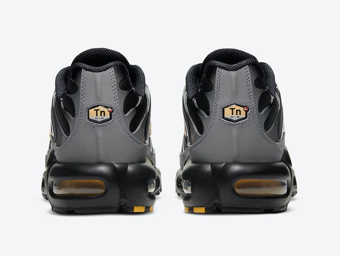 Pánské černé a šedé tenisky Nike Air Max Plus Batman Black Grey Yellow DC0956-001 nízké sportovní boty a obuv Nike