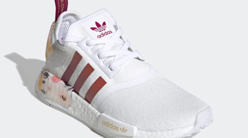 Pánské bílé tenisky HER Studio London x adidas NMD R1 Cloud White/Power Berry-Gold Metallic FX8110 nízké boty a obuv adidas