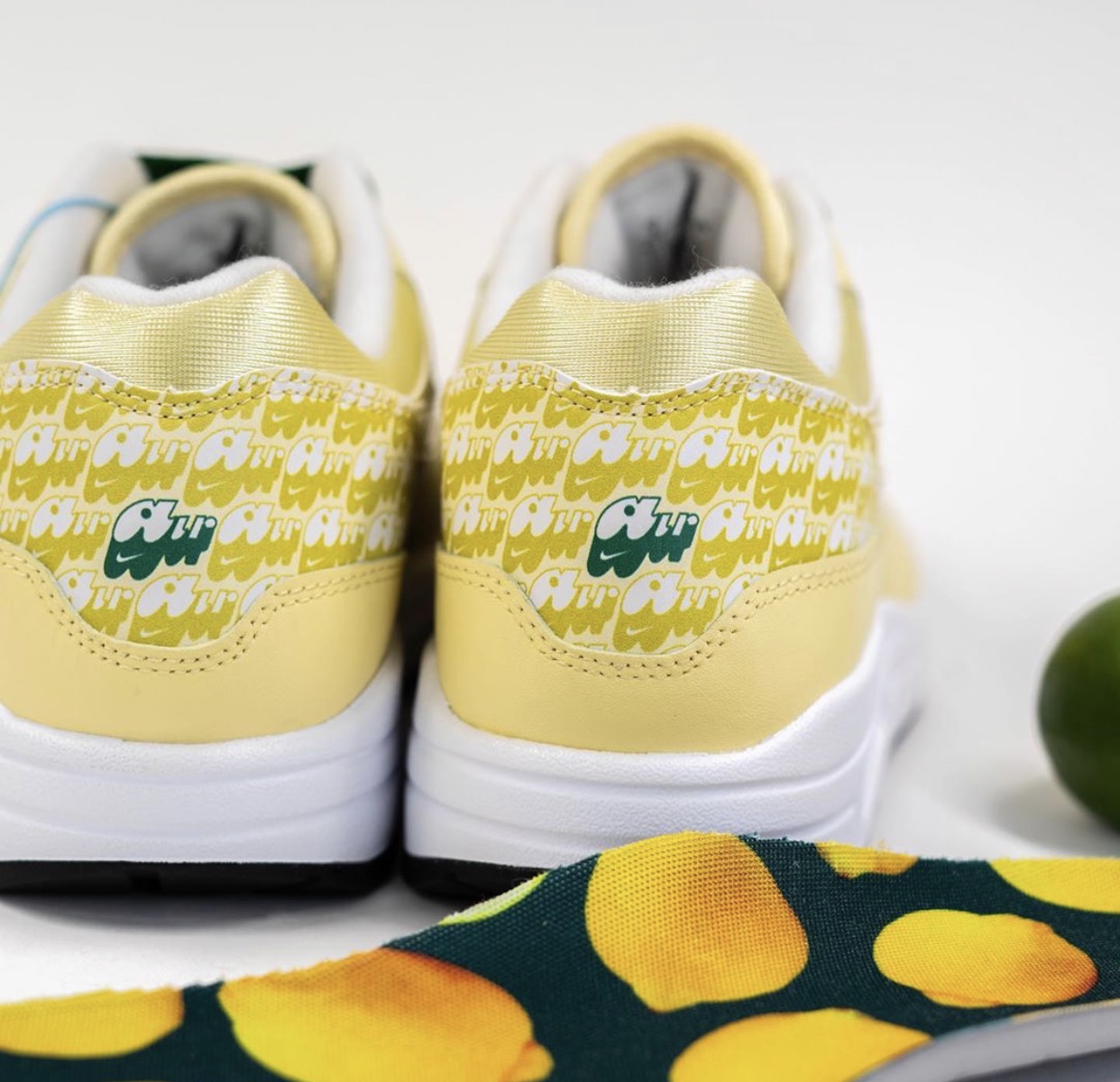 Pánské žluté tenisky Nike Air Max 1 Lemonade/Lemonade-Pine Green-True White CJ0609-700 nízké sportovní boty a obuv Nike