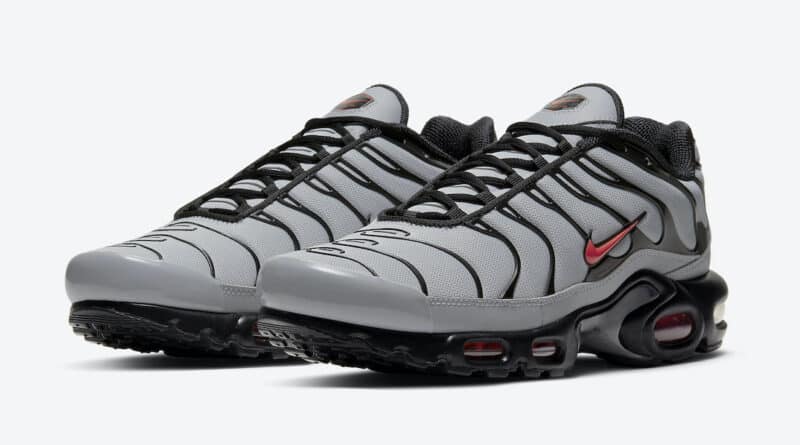 Pánské šedé černé tenisky a boty Nike Air Max Plus Grey/Black/Red DC1936-002 nízké sportovní botasky a obuv Nike