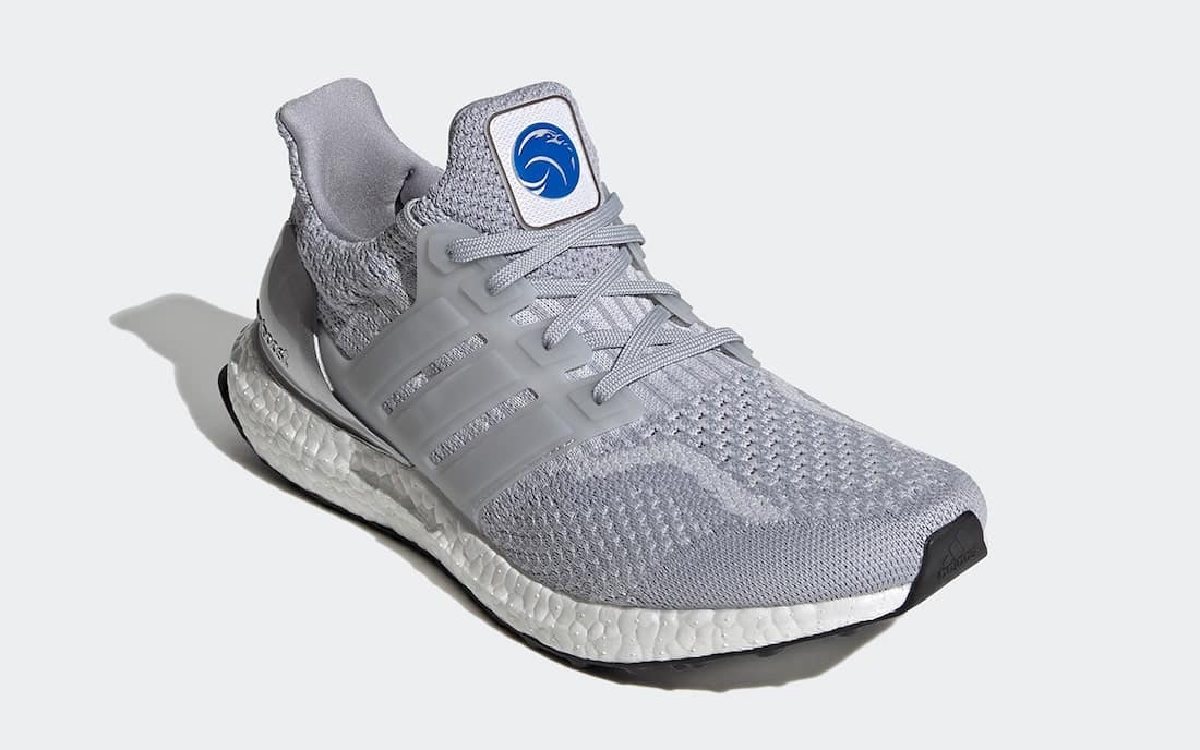 Pánské šedé tenisky a botasky NASA x adidas Ultra Boost DNA Halo Silver/Halo Silver-Dash Grey FX7972 nízké běžecké boty a obuv Adidas