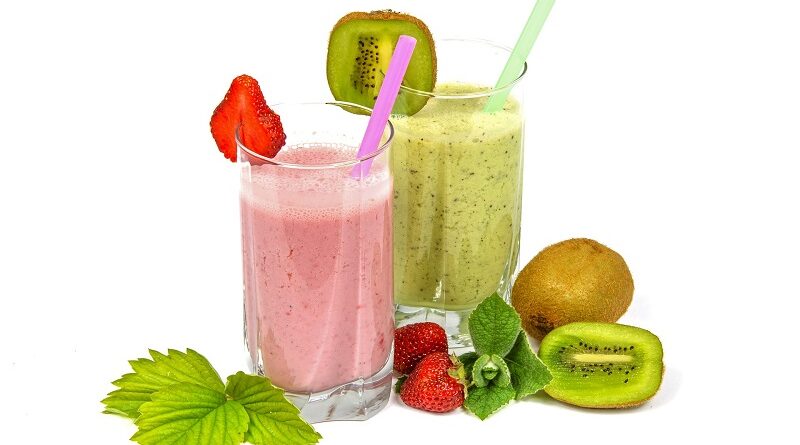 Recept na jahodové smoothie s kiwi a banány plný energie