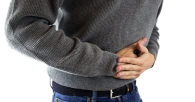 Příznaky, které mohou naznačovat žaludeční vředy