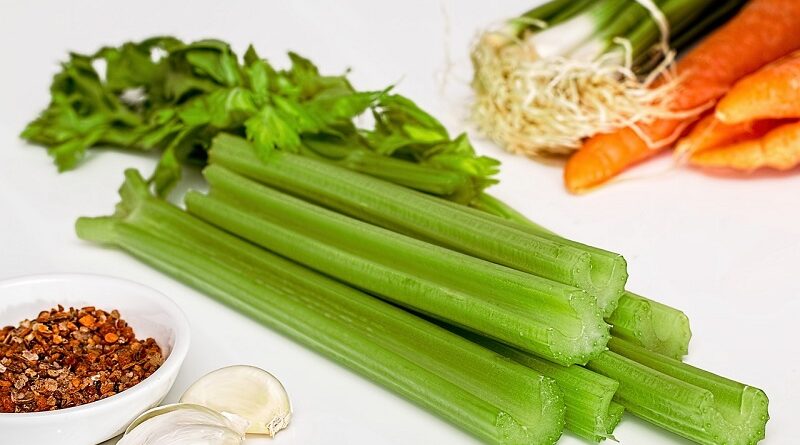 Důvody, proč začít jíst více celeru ještě dnes