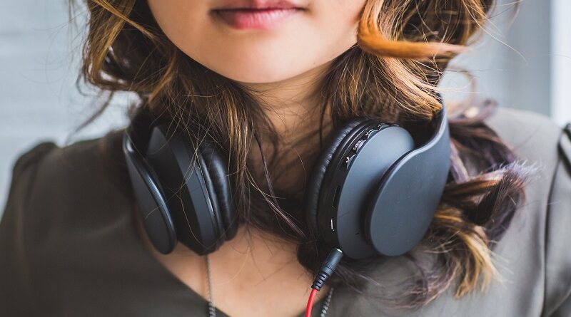 Nežádoucí účinky používání sluchátek a headsetů