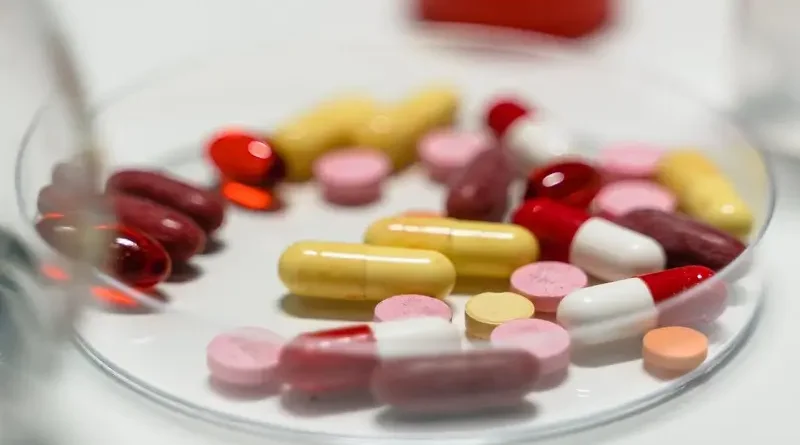 Jsou doplňky stravy a vitamíny zdravé? Pomáhají nám nebo škodí