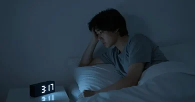 Co signalizuje časté probouzení v noci? Příčiny a kdy zbystřit